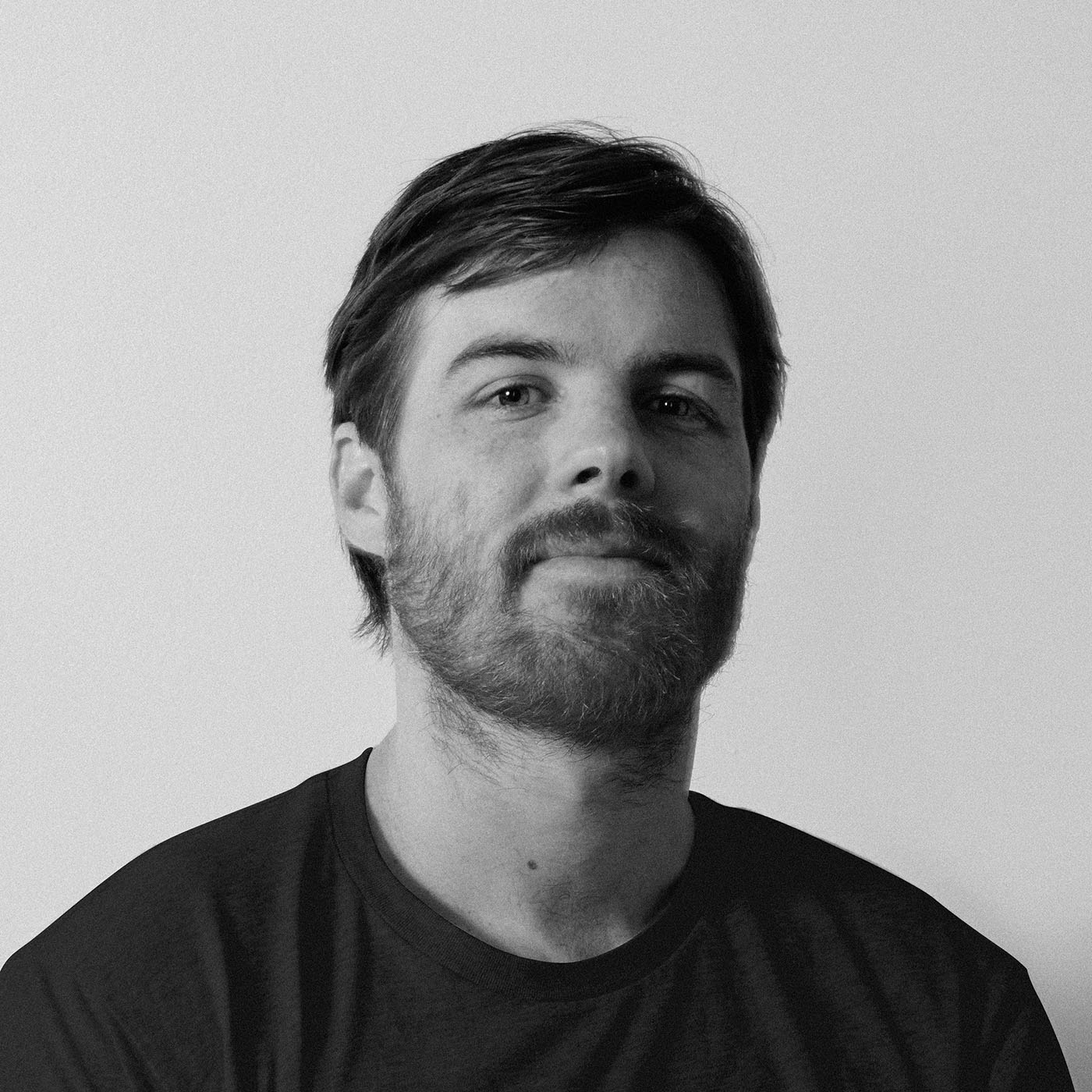 tyler-comrie-headshot